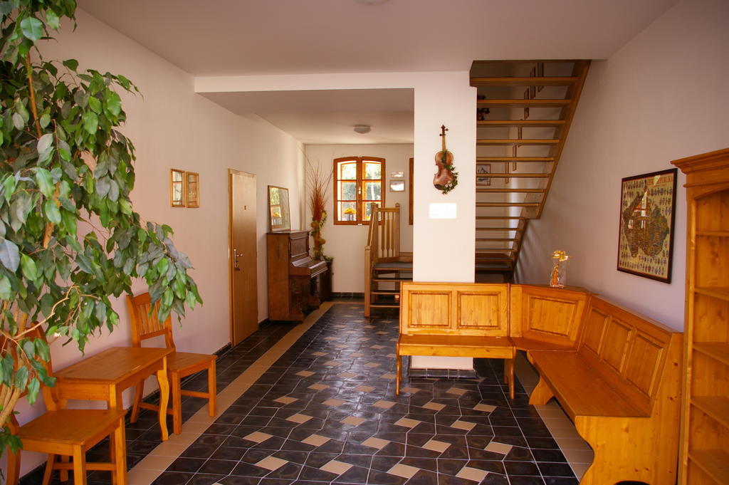 Penzion Mansky Dvur Dolni Zandov Exterior photo