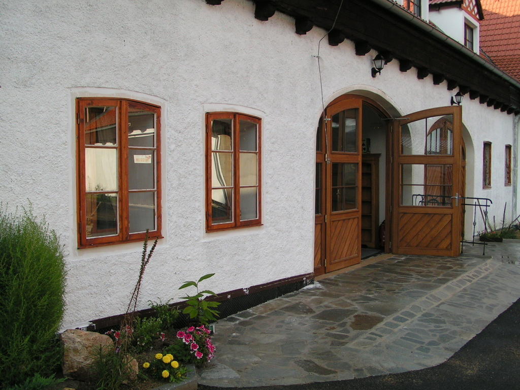 Penzion Mansky Dvur Dolni Zandov Exterior photo